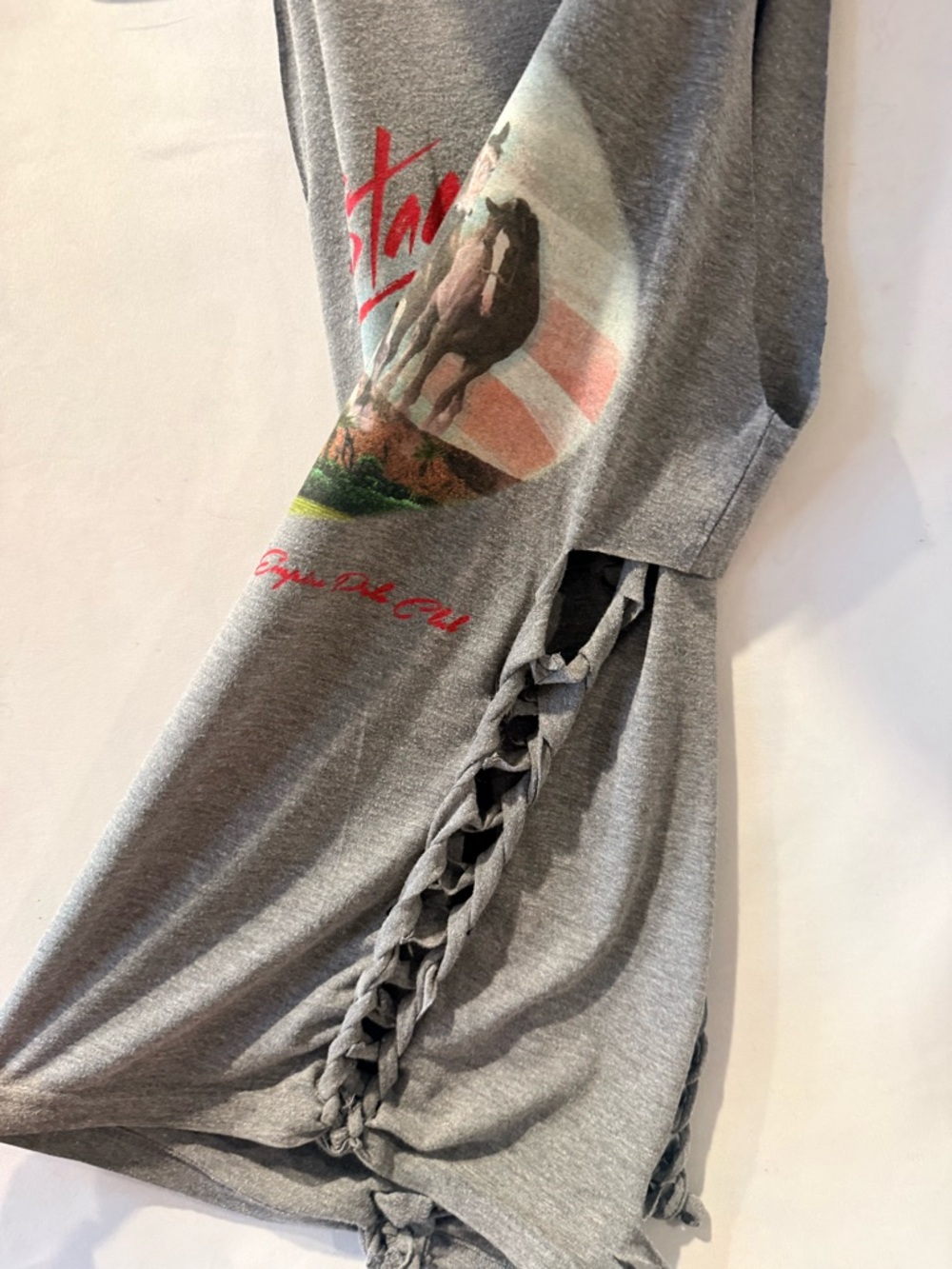 Grey 'Stagecoach' Cutup Sexy Soft Tee w/ Running Horses and peekaboo slits - Picture 4 of 6